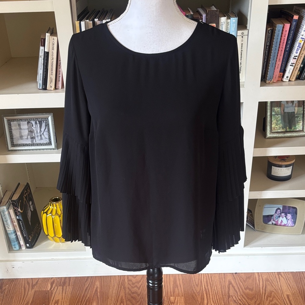 NEW 1.State‎ Black The Curator Pleated Tiered Bell Sleeve Blouse Size Small Boho